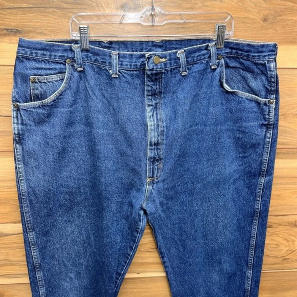 Wrangler Jeans Men 48 X 30 Blue Denim 100% Cotton High Rise Straight Leg Zip Fly